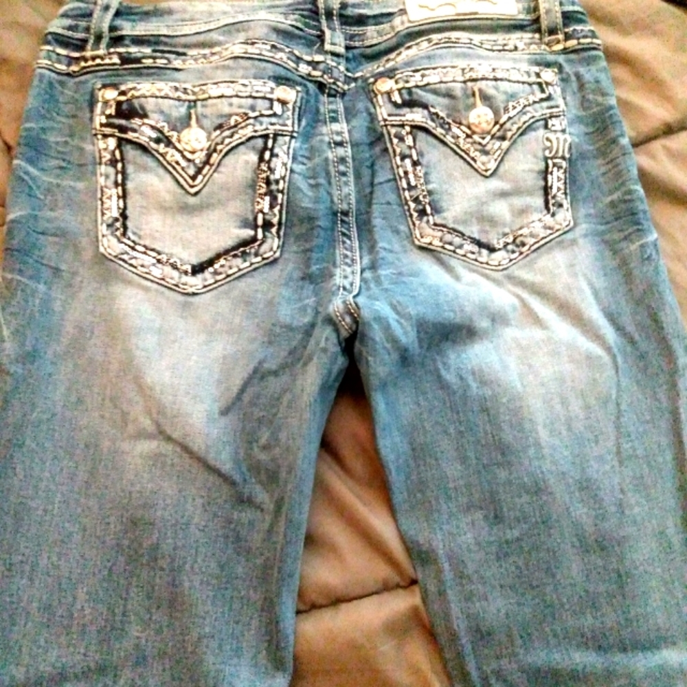 I have a very gentle used pair of miss me jeans size 30